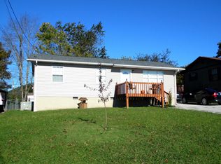707 E Virginia Ave, La Follette, TN 37766