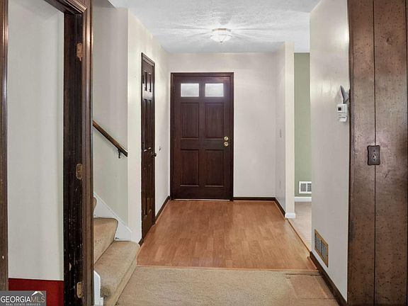 5th image of 1912 King Arthurs Ct