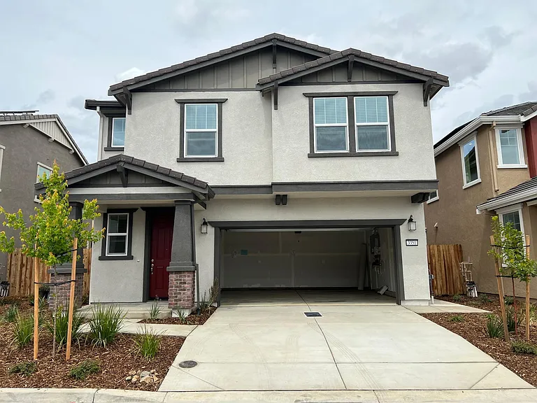 3351 Auburn Leaf Loop — Photo 1