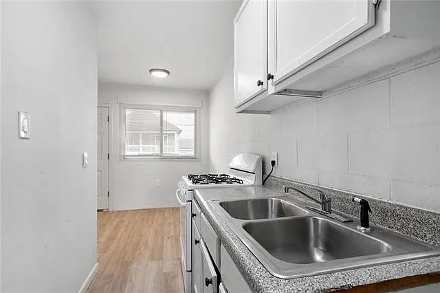 3300 Baronne St #D — Photo 7