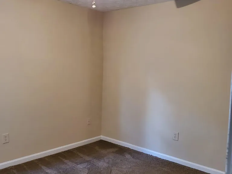 8305 Max Ct — Photo 4