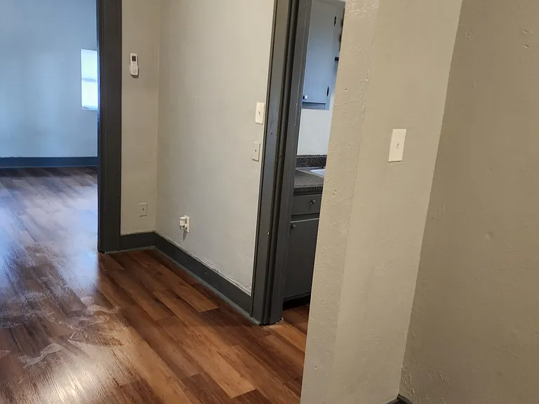 804 N Lancaster Ave #3 — Photo 9