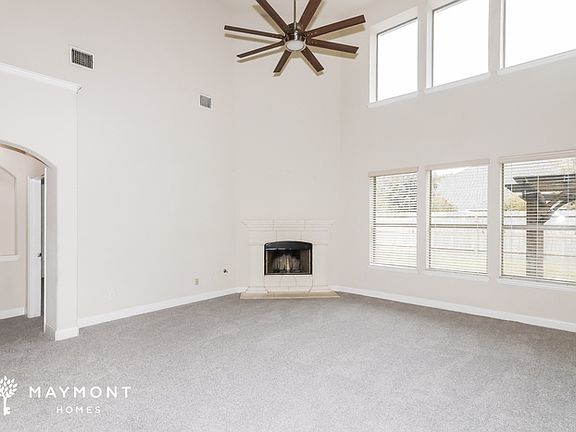 4th image of 26049 Kingshill Dr