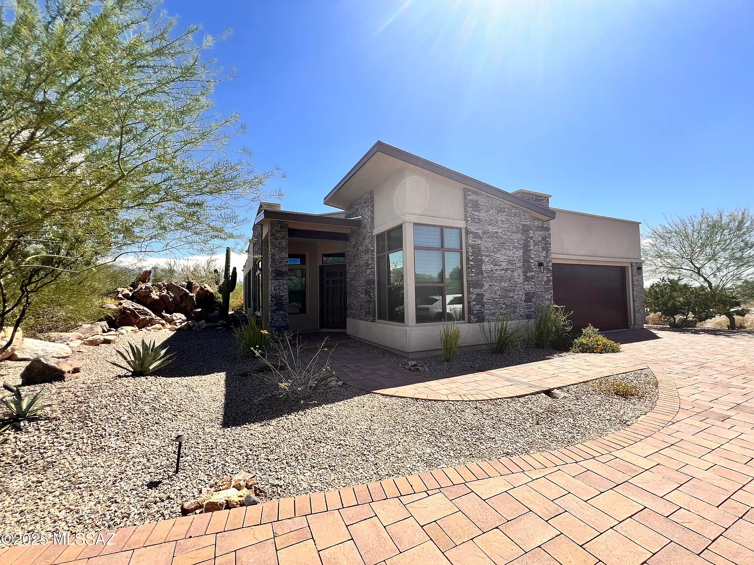 3 bed, 3.5 bath, 2751 sqft, $4,310 — Photo 2