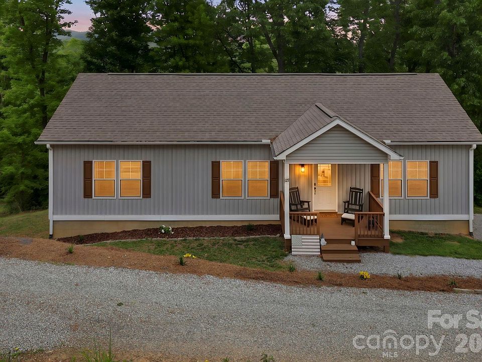 1st image of 127 Cairens Ridge Dr