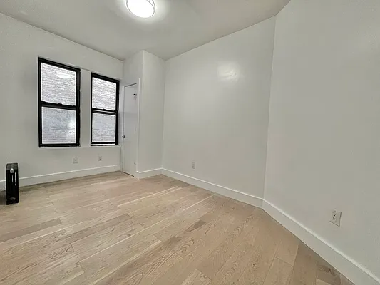 Rented by New Amsterdam Realty Group | media 15