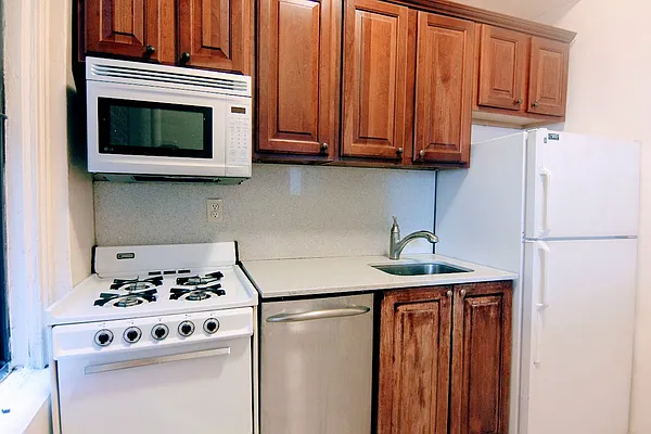 Rented by GPA Realty | media 15
