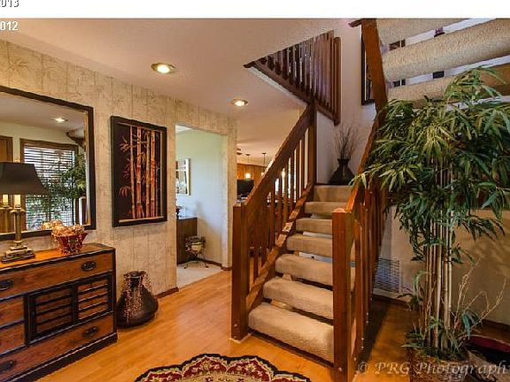 2nd image of 1010 NW 123rd Cir