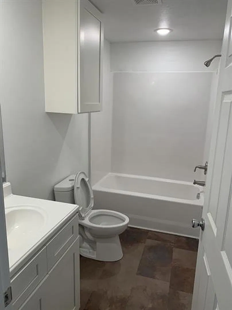 2BR/1BA Duplex in NLR For Rent! — Photo 3