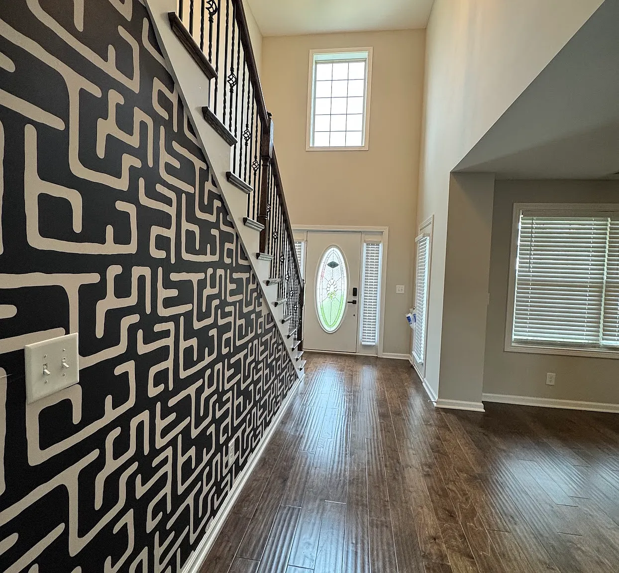 3 bed, 2.5 bath, 1758 sqft, $2,100 — Photo 4