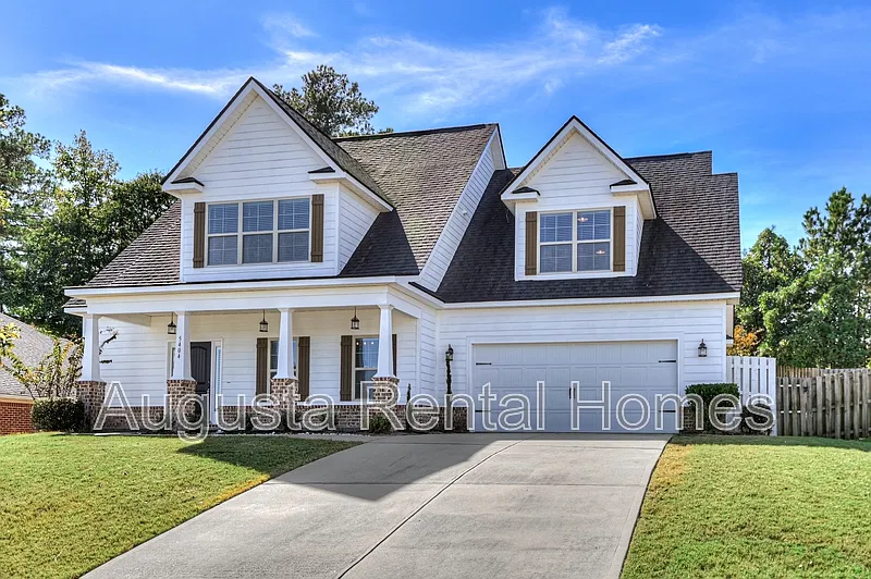 5 bed, 3.5 bath, 2964 sqft, $2,495 — Photo 1