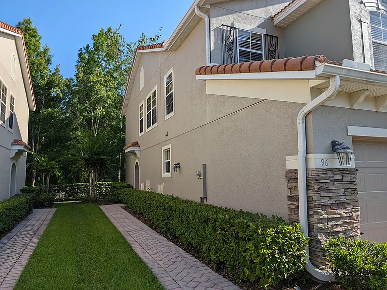96 Canterbury Bell Dr — Photo 4