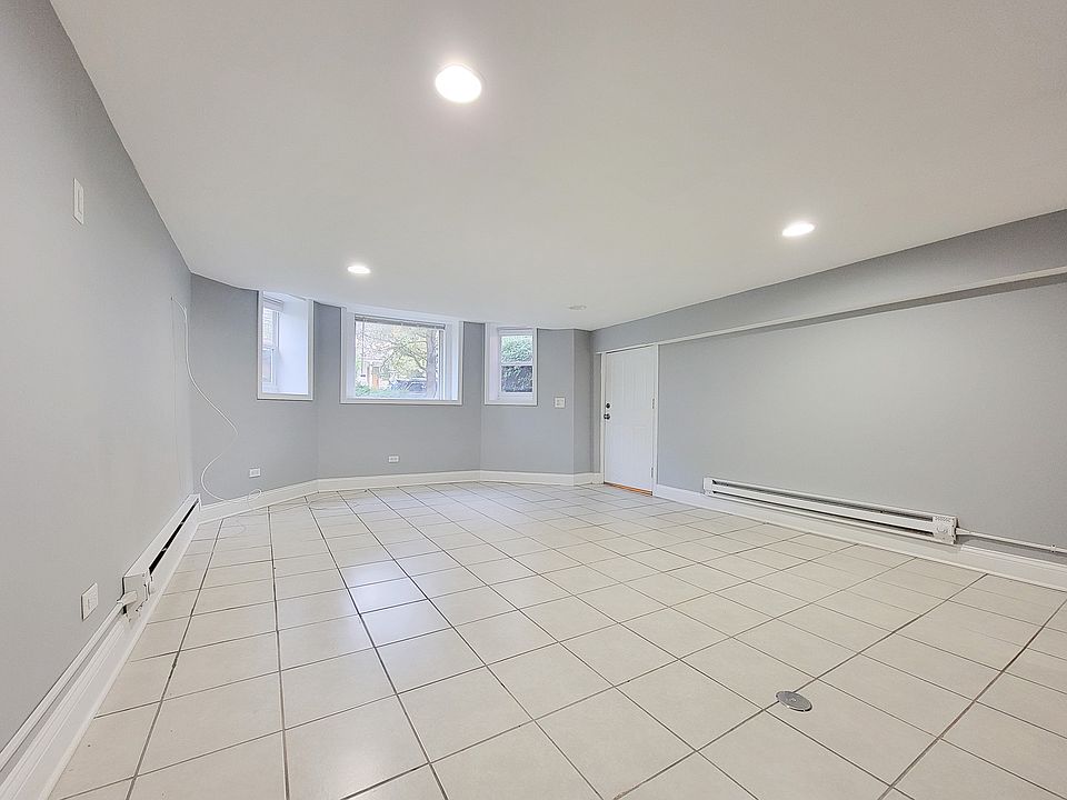 1st image of 2825 N Francisco Ave #Gs