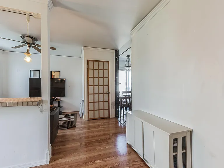 1227 Nova Ct #1 — Photo 18