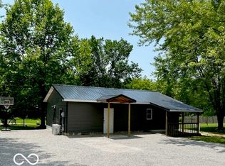 127 Bailey Ln, Morgantown, IN 46160