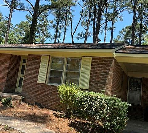 4th image of 5208 Pinetree Lane