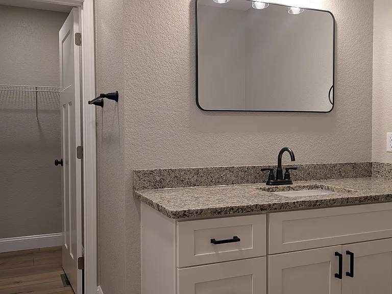 3 Woodland Hills Dr — Photo 4