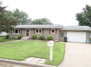 219 S State St, Prairie Du Chien, WI 53821