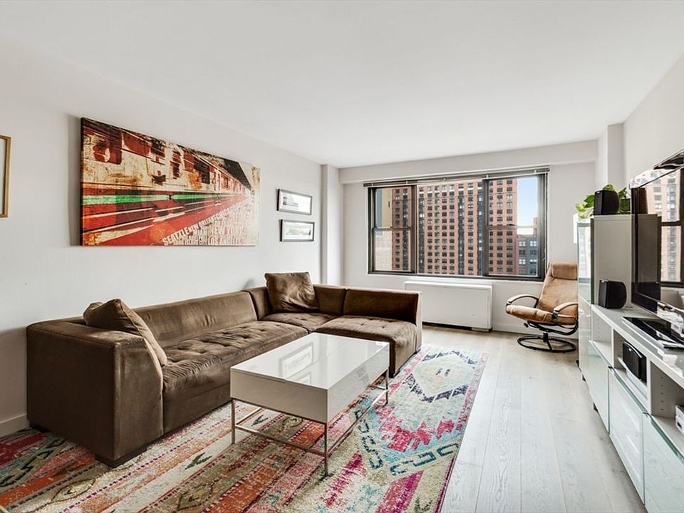 1st image of 85 Livingston St APT 12E