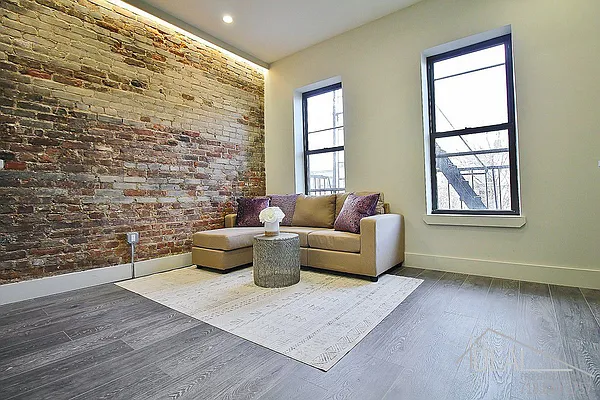 Rented by Ideal Properties Group | media 2