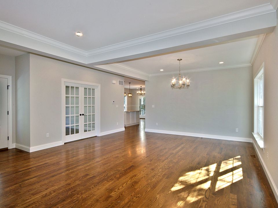 1st image of 550 S Harrison Ave