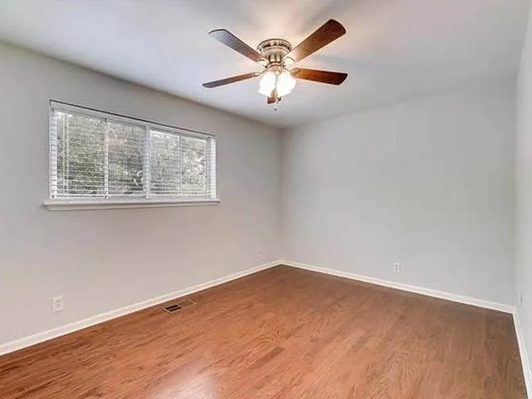 7409 Shadow Hill Dr #101 — Photo 8
