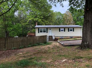 124 Page St, Farmville, VA 23901