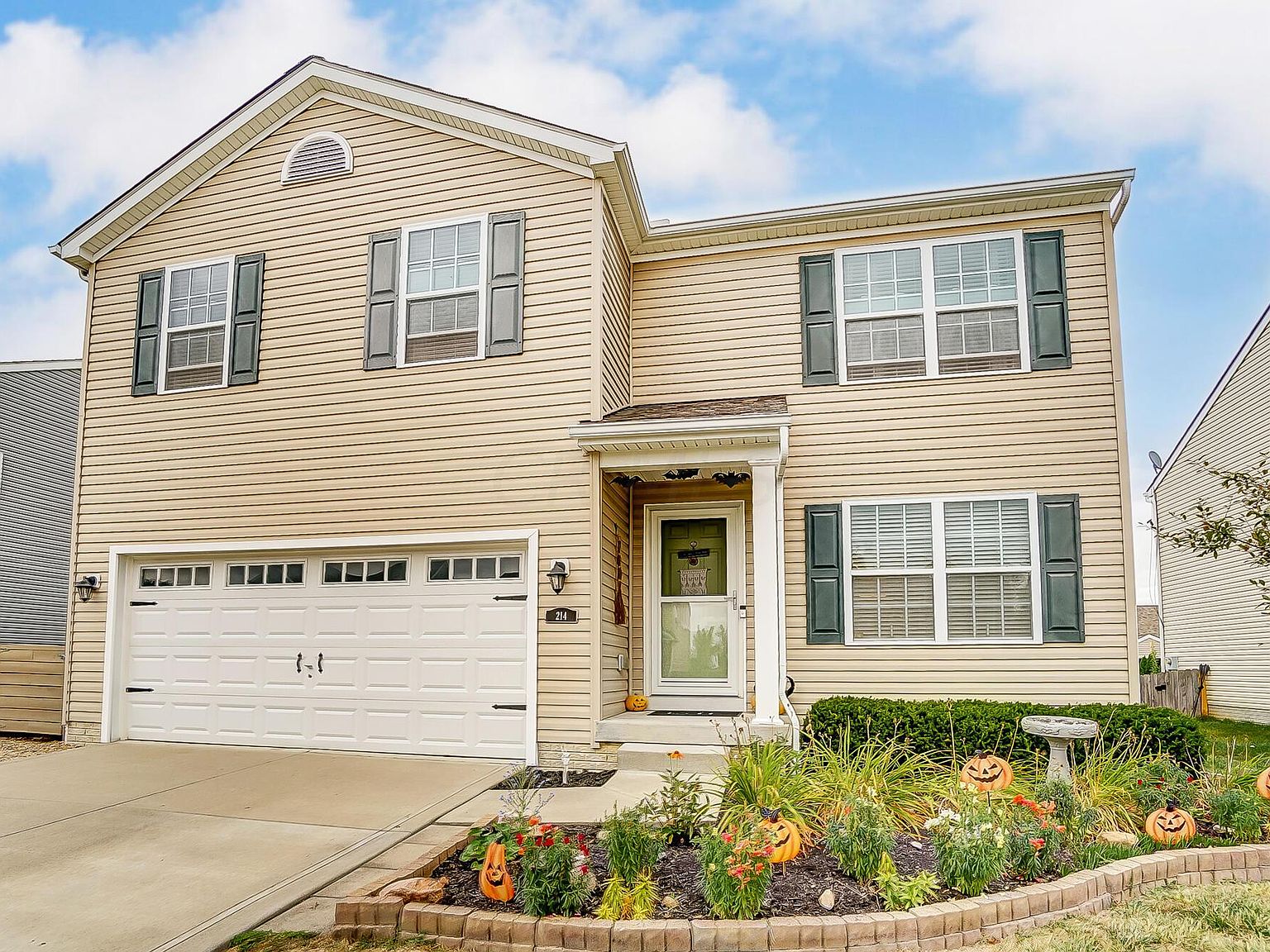 214 Honey Locust Ln, Commercial Point, OH 43116 Zillow