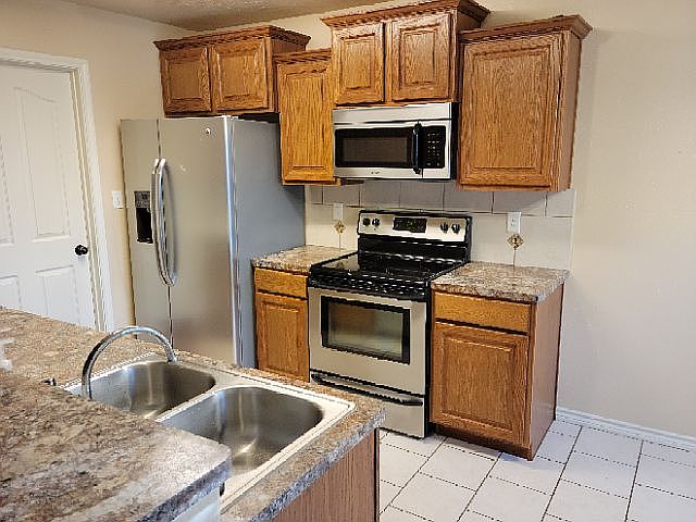 1st image of 6585 Westwood Village Dr