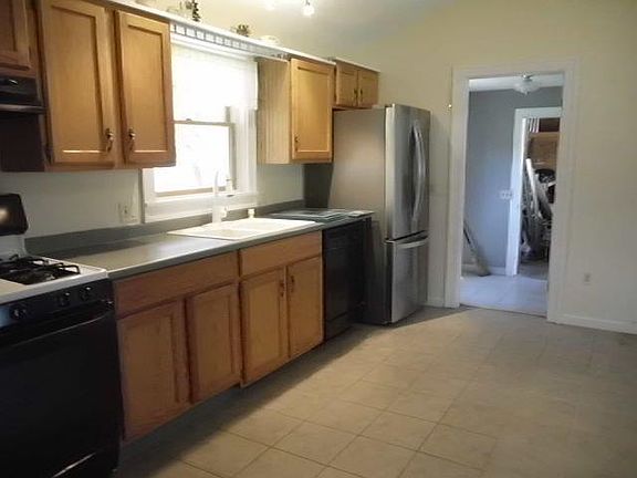 4th image of 112 N Laurel Ave