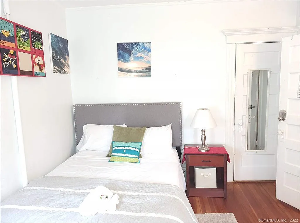 4 bed, 1700 sqft, $2,800 — Photo 3