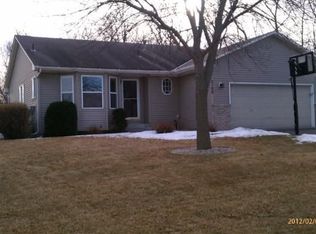 2188 Van Sloun Rd, Chaska, MN 55318