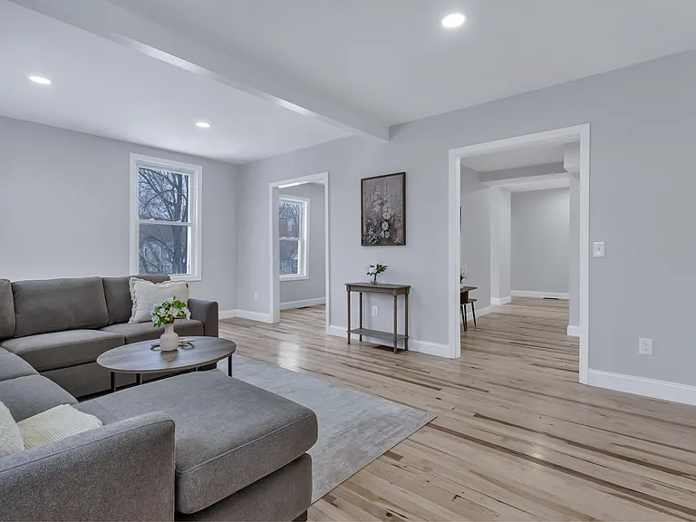73 Walnut St — Photo 9