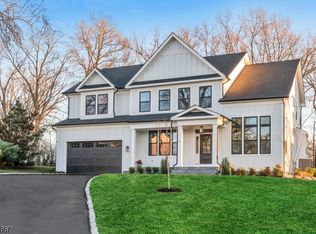 17 Florham Ave, Florham Park, NJ 07932