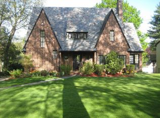 200 N Main St, West Hartford, CT 06107