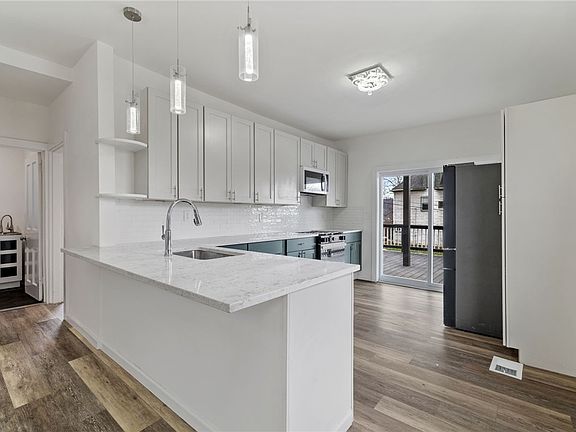 5th image of 800 Orchard Ave