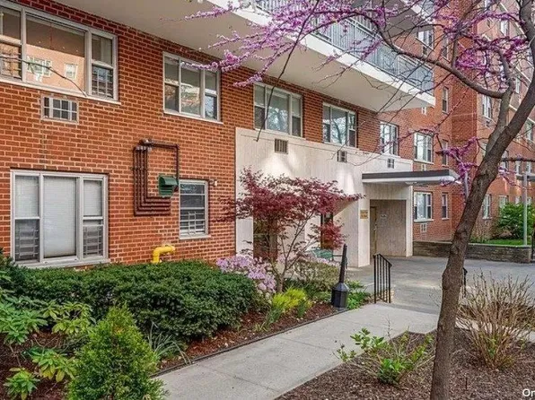 52-30 39th Drive #10N, Woodside, NY 11377