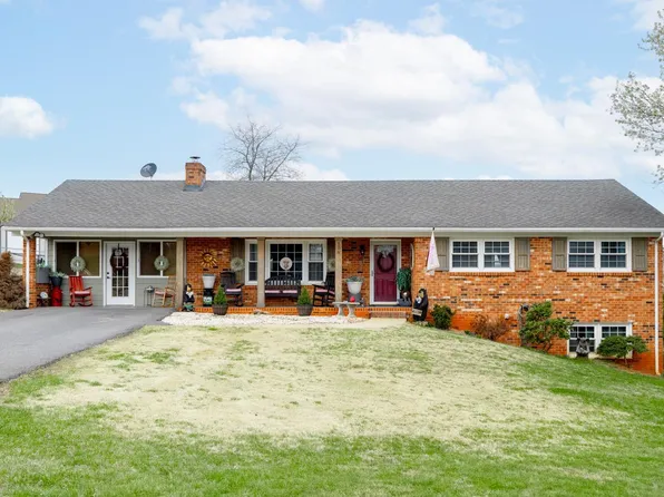 106 Watkins Pl, Lynchburg, VA 24502