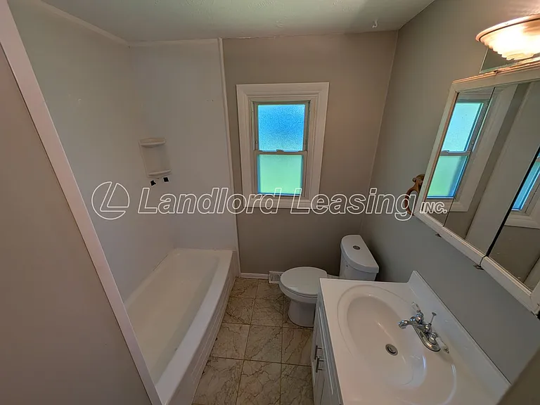 4252 Belle Ave — Photo 10