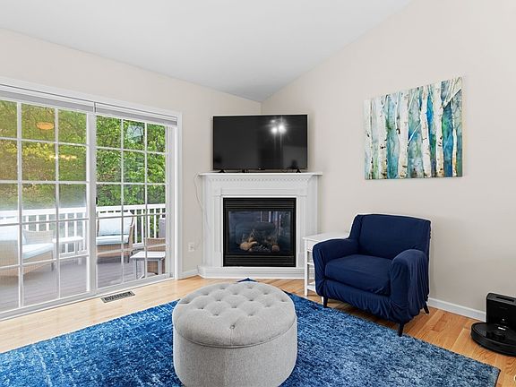 3rd image of 100 Sleeth Mill Cir