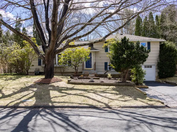 20 Pleasant Street, Stonington, CT 06355