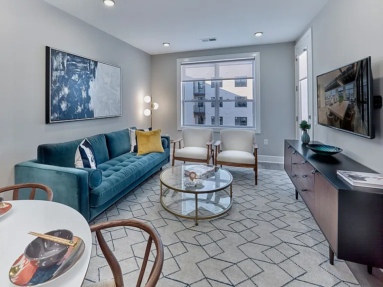 307 W Elizabeth Ave — Photo 18
