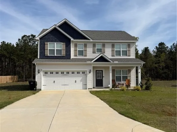 258 Collier Gate St, Linden, NC 28356