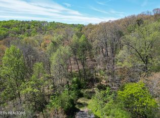 Hillside Ct, Clinton, TN 37716