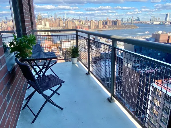 100 Jay St, Brooklyn, NY