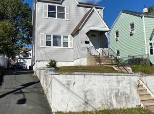 638 9th St, Carlstadt, NJ