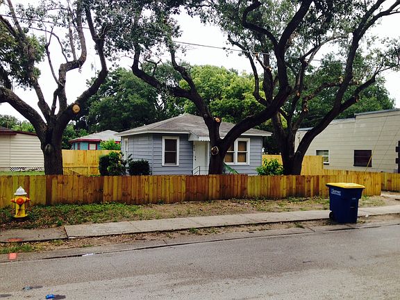 5th image of 604 Woodlawn St