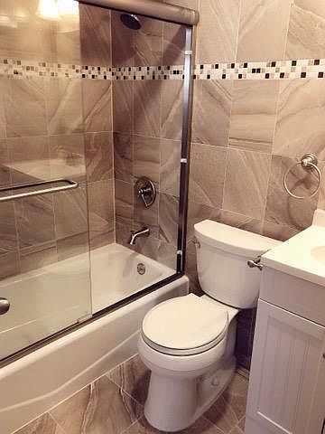 1st image of 392 Travis Ave #1STFL