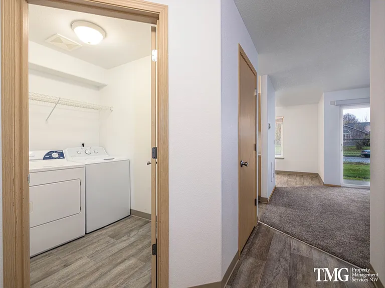 Heritage Park Apartments — Photo 35