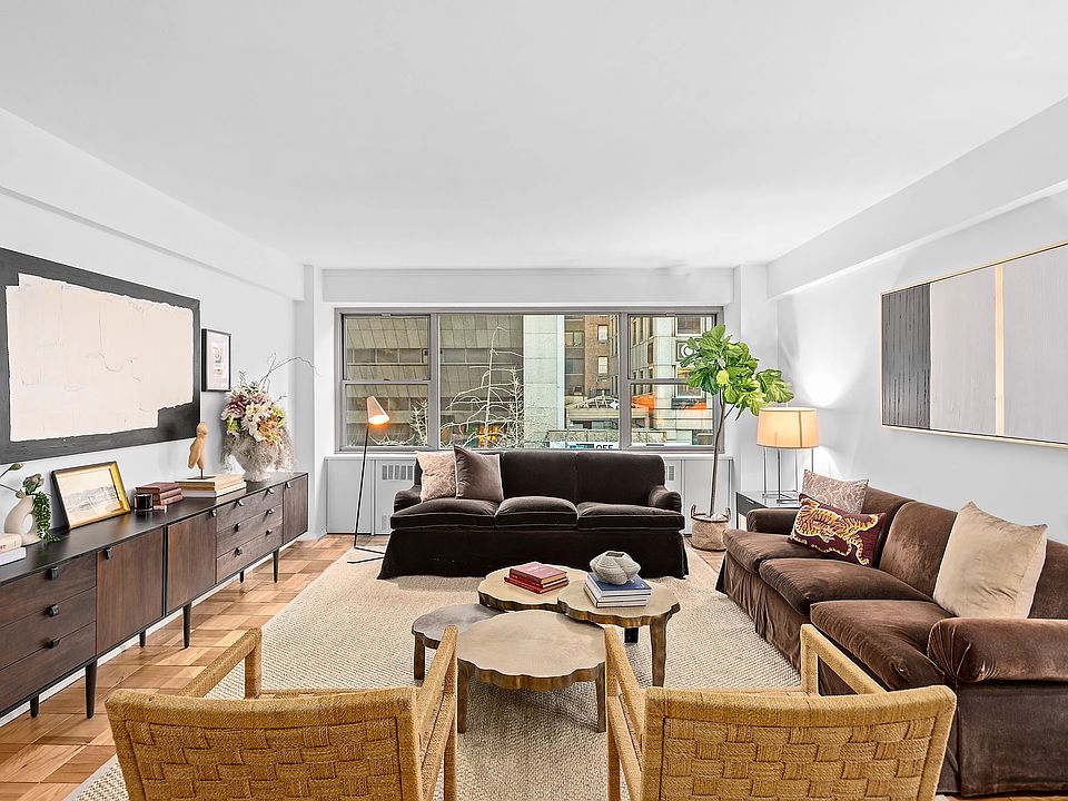 1st image of 110 E 57th St #4E